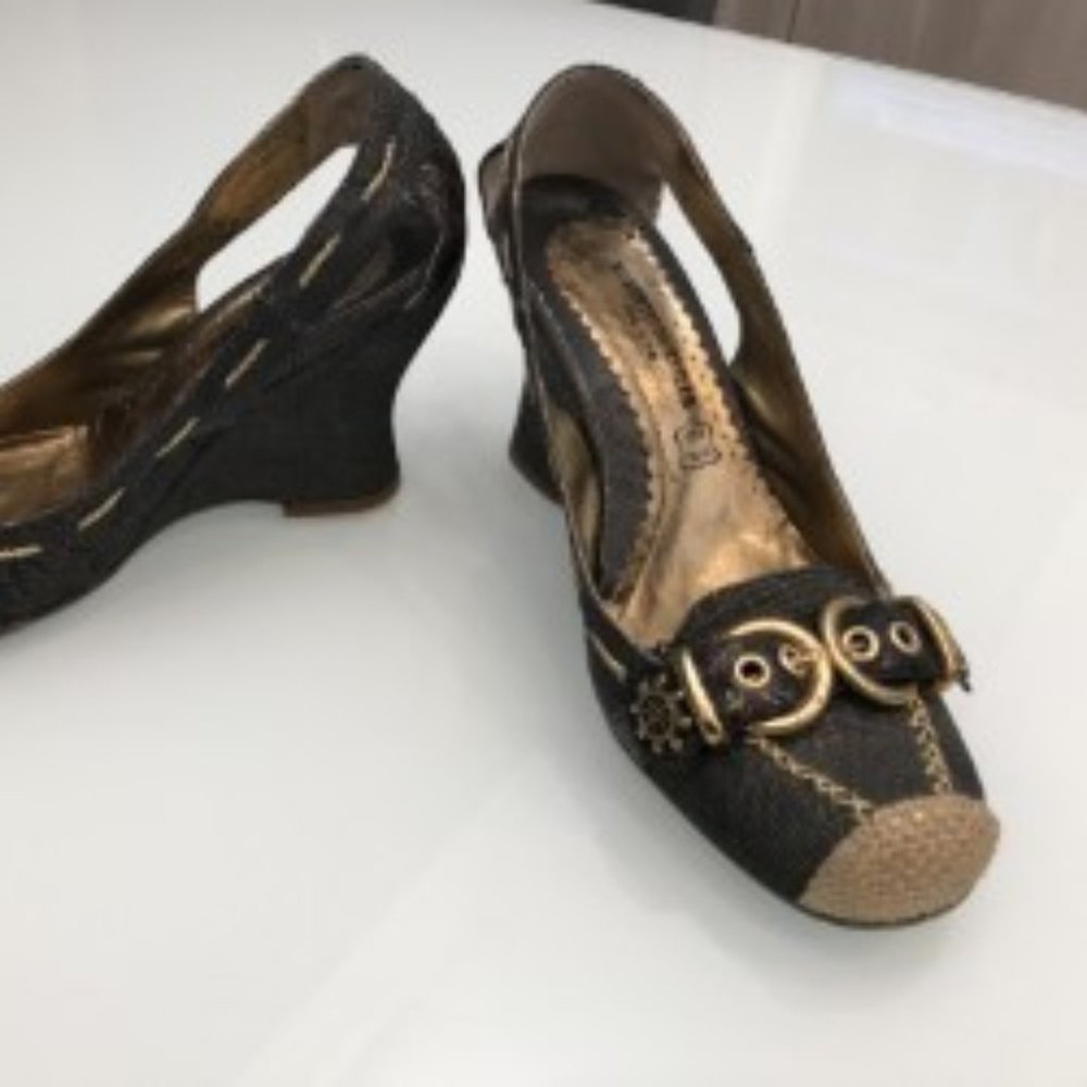 Summer shoes